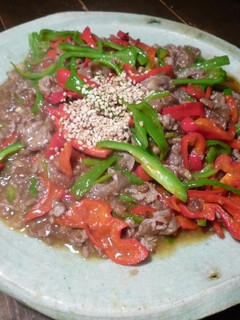 ピーマンと牛肉細切り炒め 京都カフェ-レシピのメイン写真