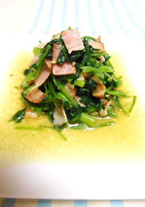 空芯菜とベーコンのにんにく塩炒め-レシピのメイン写真