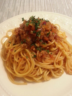 簡単♪ピリ辛トマトミートソースパスタ-レシピのメイン写真