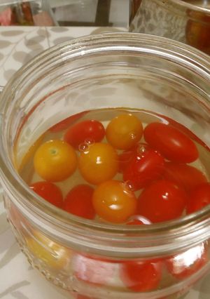 家庭菜園でとれたミニトマトでピクルス-レシピのメイン写真