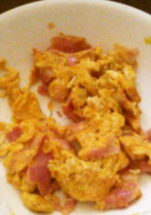朝食に♪ベーコンスクランブルエッグ-レシピのメイン写真
