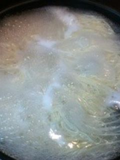 吹きこぼれない麺の茹で方-レシピのメイン写真