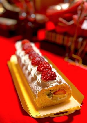 プリンと苺の（米粉）ロール-レシピのメイン写真