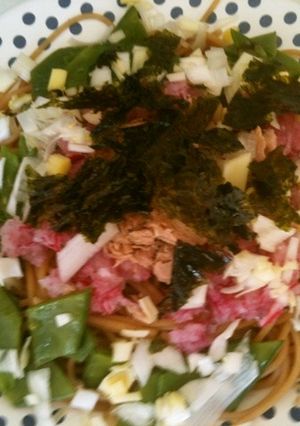そば風☆全粒粉のピンク色和風パスタ☆-レシピのメイン写真