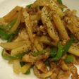 豚肉とジャガイモで☆青椒肉絲もどき♬
