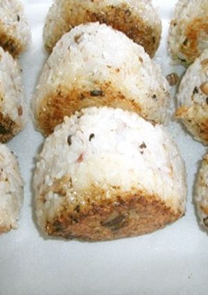 雑穀米焼きおにぎり＊マヨ醤油味-レシピのメイン写真