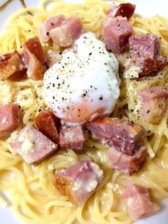 厚切りベーコンと温玉のカルボナーラ-レシピのメイン写真