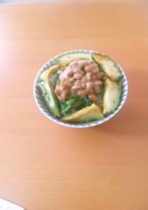 栄養満点！疲労回復に♪ベジ丼-レシピのメイン写真