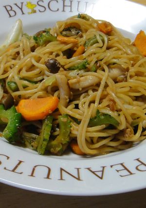 【醤油麹】夏野菜いっぱいの焼きそば-レシピのメイン写真