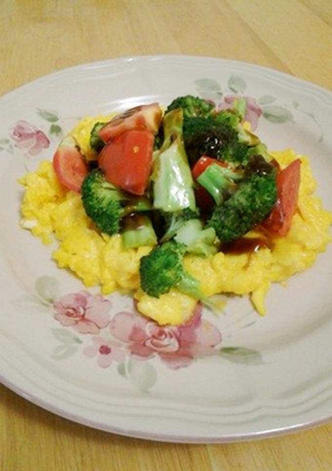 簡単☆卵とブロッコリーとトマトの炒め物-レシピのメイン写真
