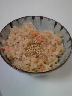手抜きすぎ?超簡単鮭の炊込ご飯-レシピのメイン写真