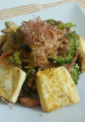 ほどよい苦味の美味しい♪ゴーヤチャンプル-レシピのメイン写真