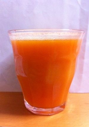 リンゴ野菜ジュース-レシピのメイン写真