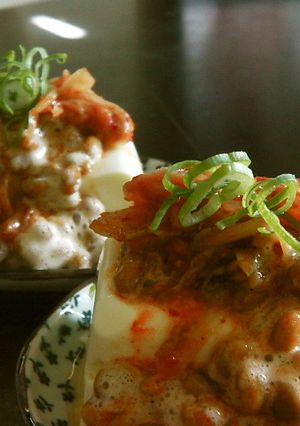 冷奴にキムチ納豆のせてサッパリ頂きます！-レシピのメイン写真
