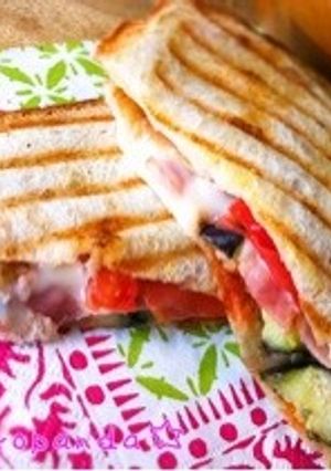 ナストマベーコンチーズのパニーニ-レシピのメイン写真