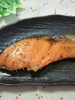 蜂蜜で照り照り!鮭の照り焼き-レシピのメイン写真