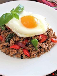 ぱぱっと✿バジル(ガパオ)炒めご飯-レシピのメイン写真