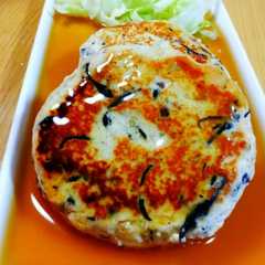 รูปของ ひじき煮リメイク♥ヘルシー豆腐ハンバーグ