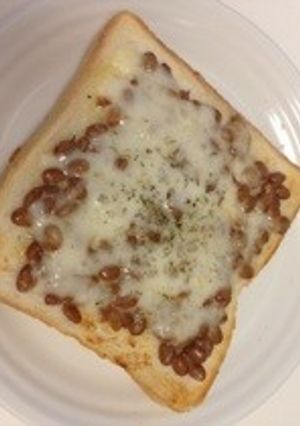 朝食にも良いね！納豆トースト-レシピのメイン写真