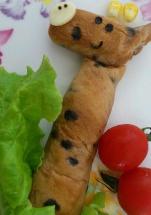 キャラ弁☆チョコスティックパンできりん-レシピのメイン写真