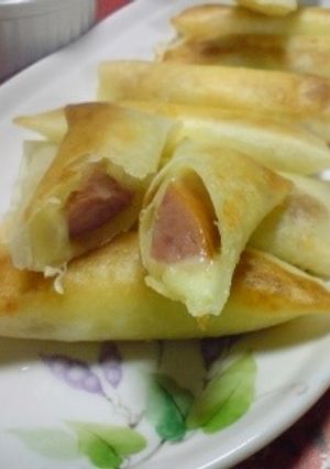 春巻きの皮で「フランクフルトのチーズ巻き-レシピのメイン写真