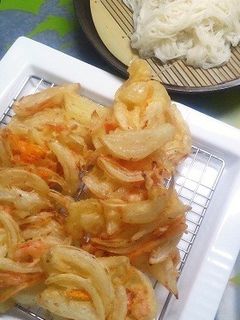 玉ねぎ・エビのサクッとかき揚げ~♪-レシピのメイン写真