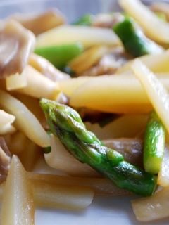 キノコとアスパラのじゃがバタ炒め-レシピのメイン写真