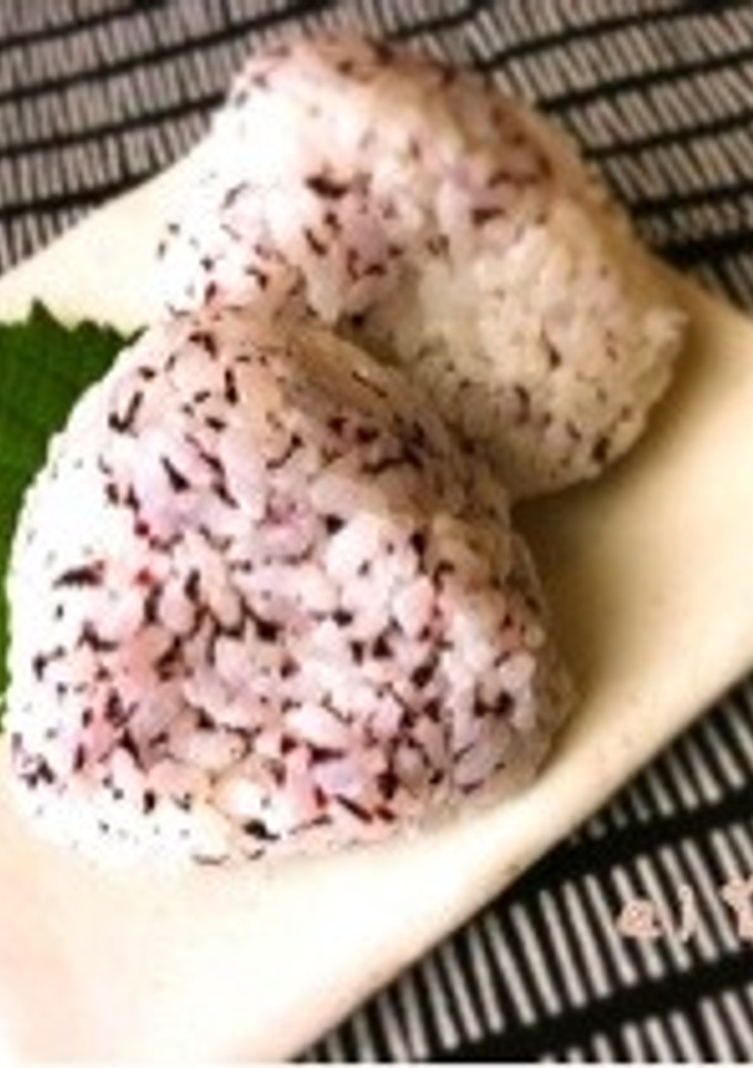 まろやかマヨゆかりのおにぎり-レシピのメイン写真