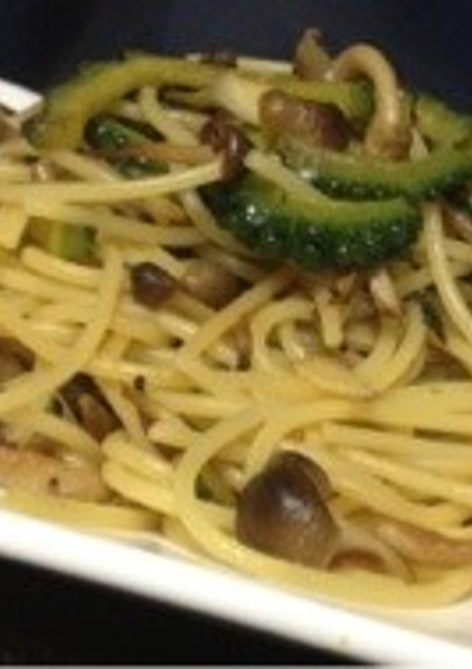 ゴーヤとしめじの和風パスタ-レシピのメイン写真