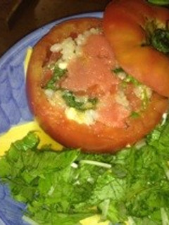トマトにライスサラダ詰めwith明太子-レシピのメイン写真