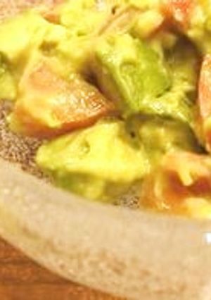 アボカドとトマトの塩麹（三五八）あえ-レシピのメイン写真