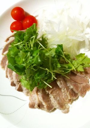 ゆっくり寝かせて★塩麴豚♬まずは茹で豚-レシピのメイン写真