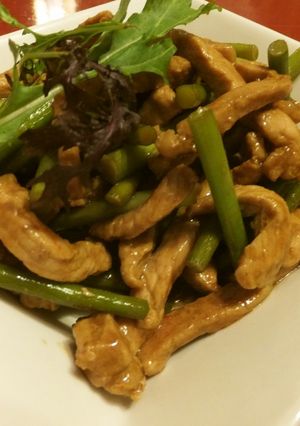 カレー風味の豚とにんにくの芽の炒め物-レシピのメイン写真