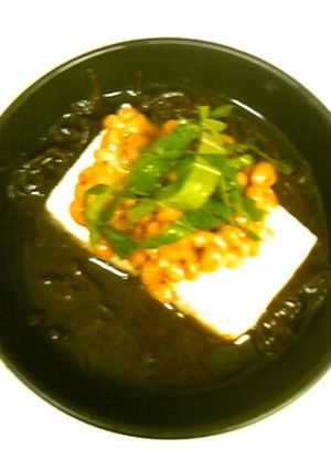 夏バテ回復 豆腐ともずくの納豆のせ-レシピのメイン写真