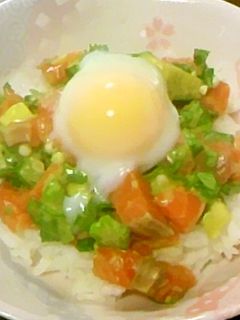サーモンとアボカドのトロトロ丼-レシピのメイン写真