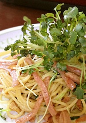 ハムと貝割れの森々パスタ-レシピのメイン写真