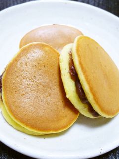 おやつにどうぞ♪ミニはちみつどら焼き-レシピのメイン写真
