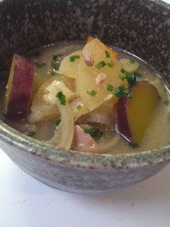 ツナ缶でこくうま根菜のみそ汁-レシピのメイン写真