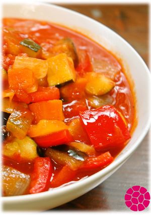 野菜何でも入れてOK！夏野菜のトマト煮込-レシピのメイン写真