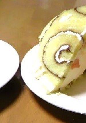市販のロールケーキでメロンのドームケーキ-レシピのメイン写真