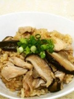 鶏肉とキノコの炊き込みご飯-レシピのメイン写真