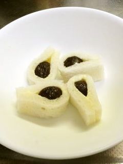 食パンとあんこ(粒あん)で簡単 一口饅頭-レシピのメイン写真