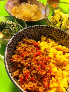 ☆簡単!鶏ひき肉の二色丼☆-レシピのメイン写真