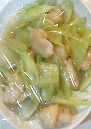 鶏むね肉とセロリの塩炒め-レシピのメイン写真