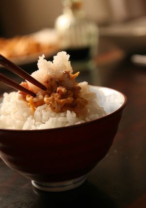 鉄フライパンで作るイカの塩辛入り卵焼き-レシピのメイン写真