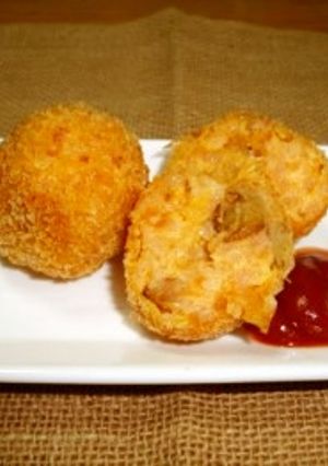 残ったチキンドリアで☆ミニライスコロッケ-レシピのメイン写真