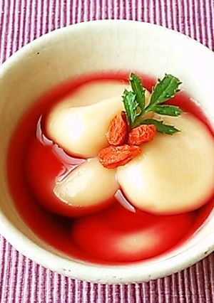 梅酢で爽やか!ピンクの豆腐白玉だんご-レシピのメイン写真