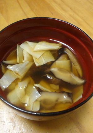 湯葉と干し椎茸のお吸い物-レシピのメイン写真