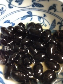 超簡単!市販の蒸し黒豆で作る甘煮-レシピのメイン写真