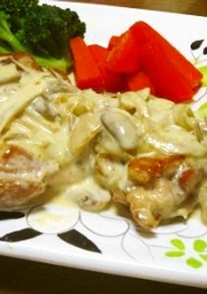 鶏モモ肉のソテー　クリームソースがけ★-レシピのメイン写真